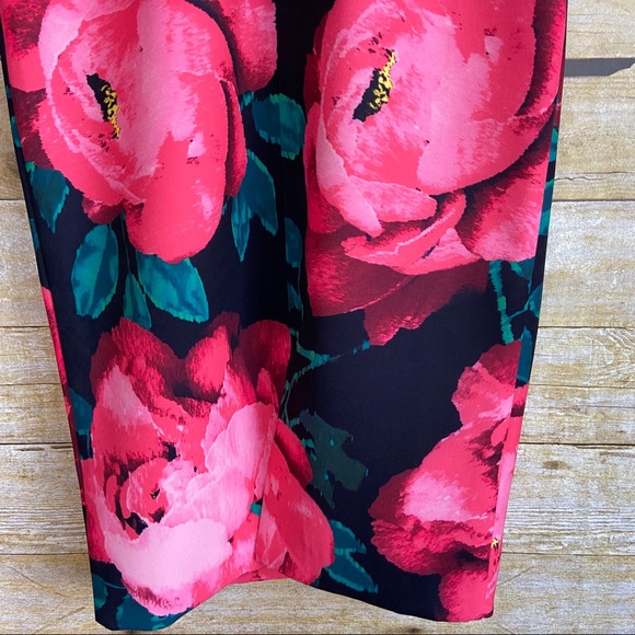 Trina Turk Sweetheart Floral Print Sheath Dress - Picture 7 of 9